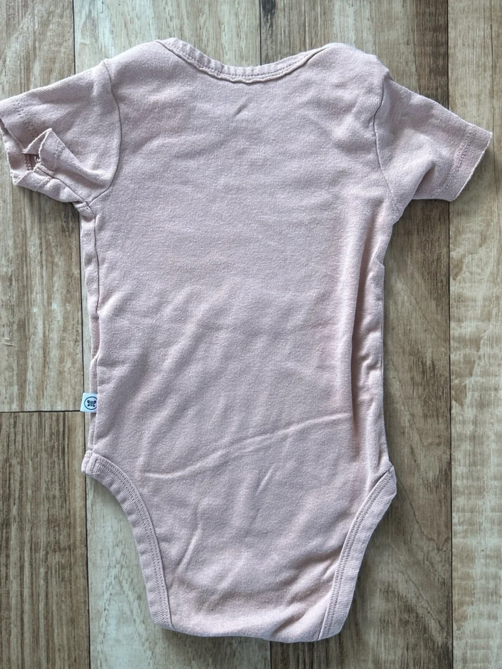 The Honest Company Short-Sleeve Baby One-Piece in Blush size 6-9 months